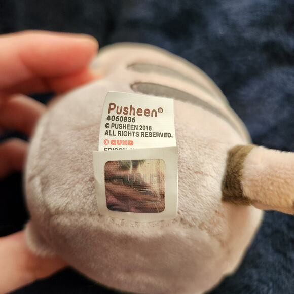 Gund Pusheen The Cat Cute Pink Donut Keychain Plush - Picture 5 of 10